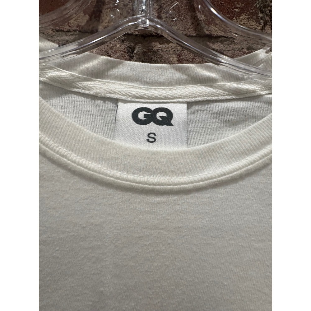 GQ Larry David Graphic Long Sleeve T-Shirt White Small - Picture 3 of 5